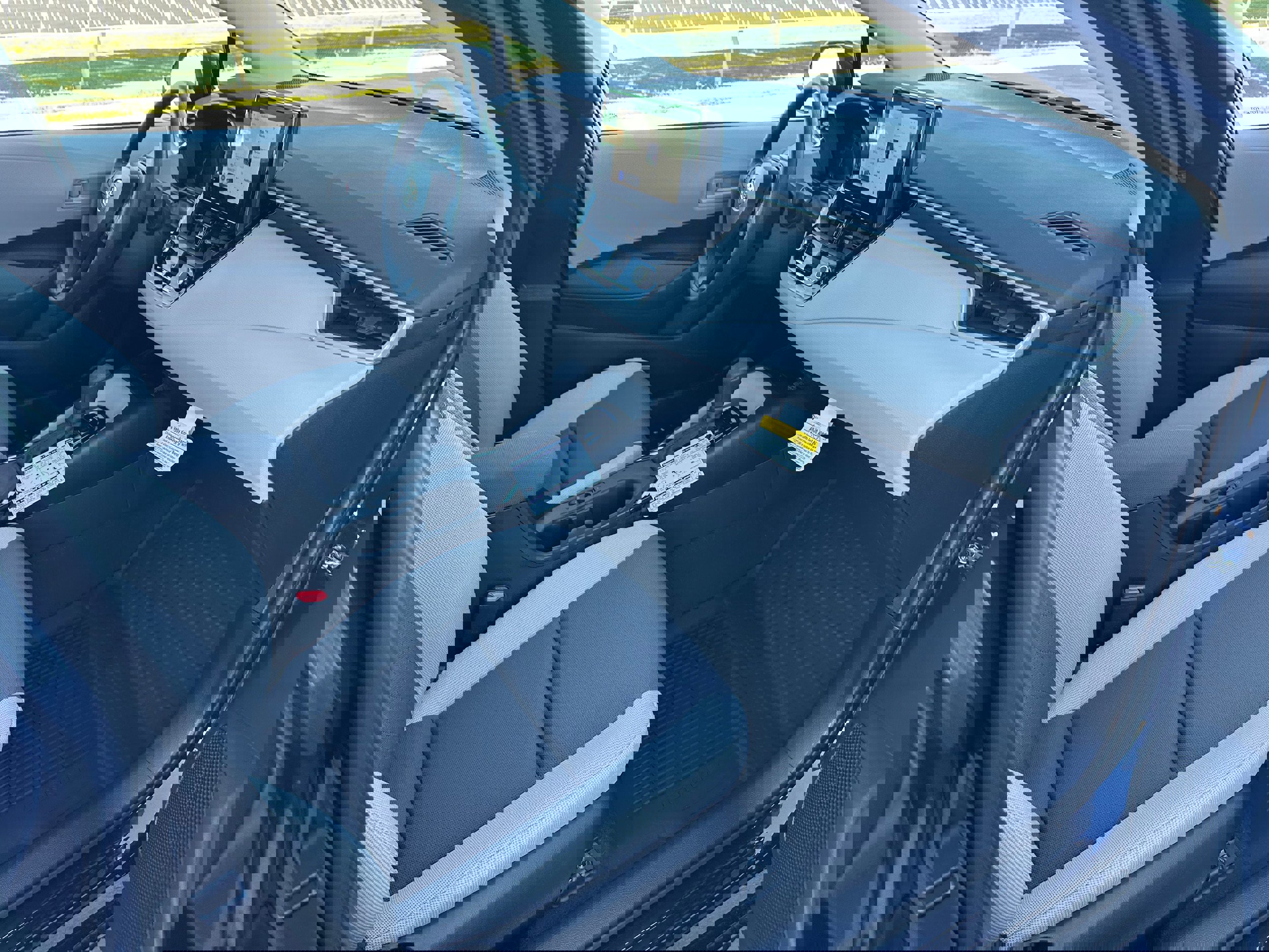 2026 Toyota Corolla LE Image 13 of 28