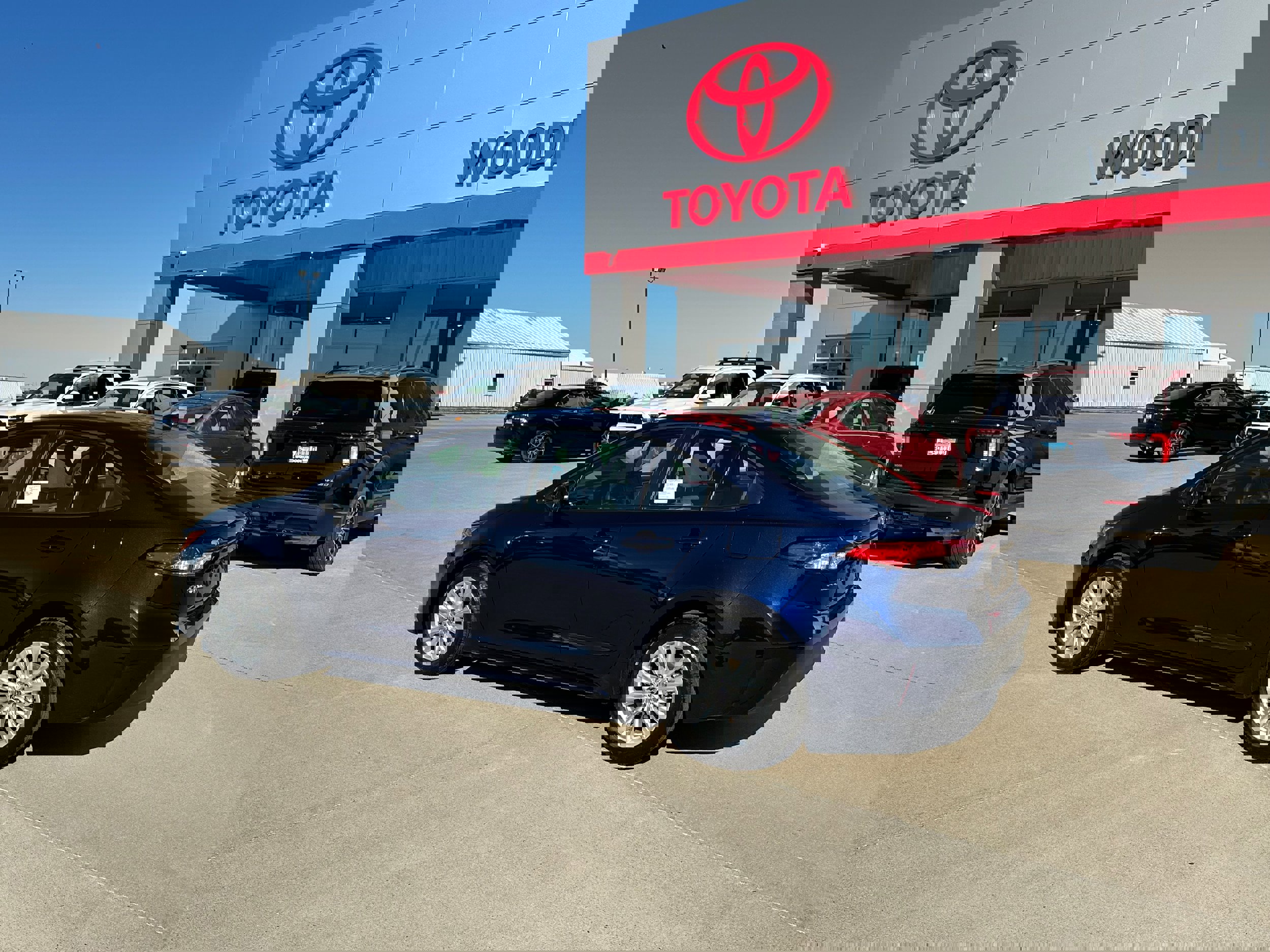 2026 Toyota Corolla LE Image 8 of 28