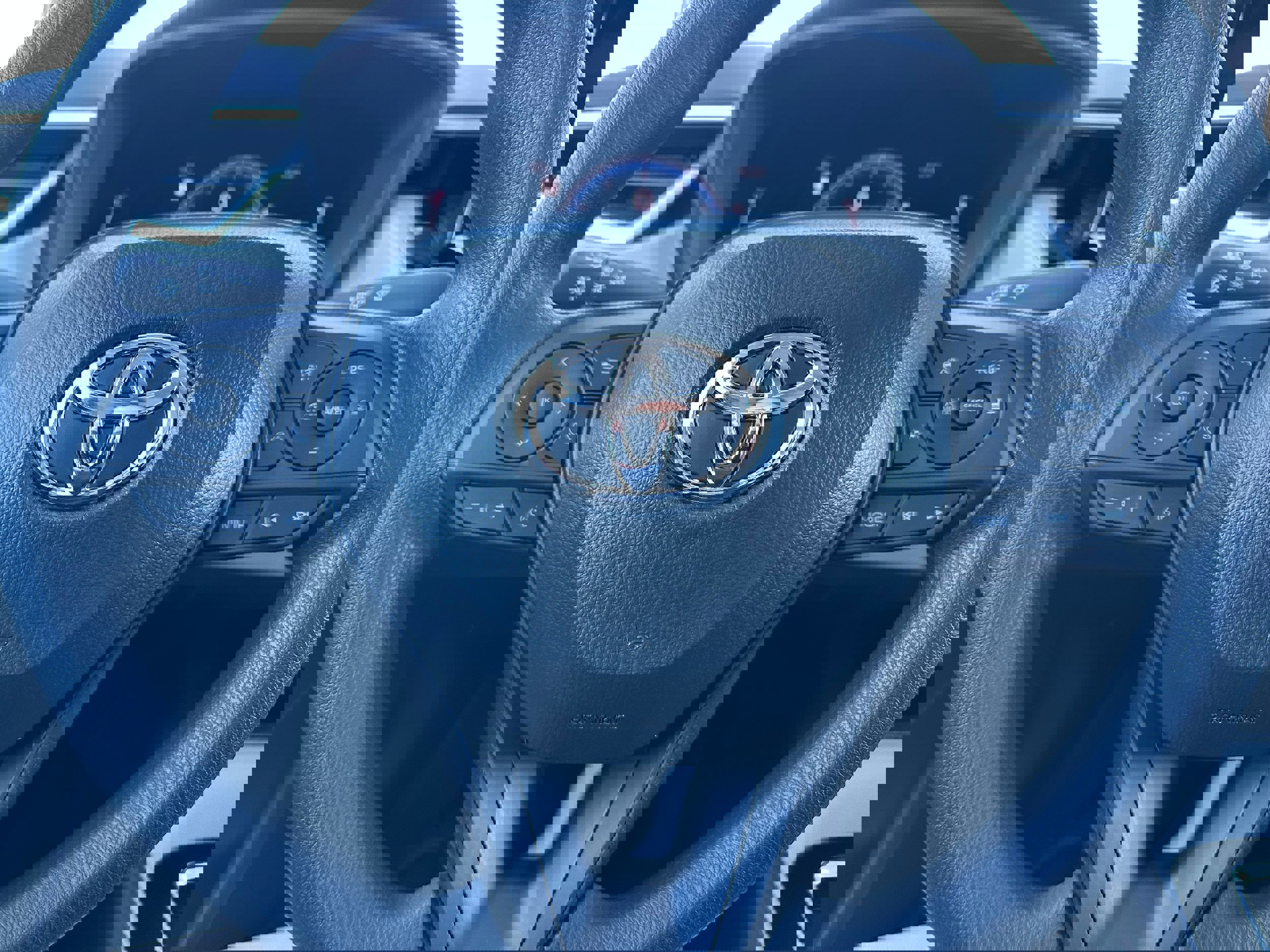 2026 Toyota Corolla LE Image 15 of 28