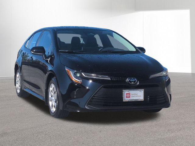 2026 Toyota Corolla LE Image 3 of 28