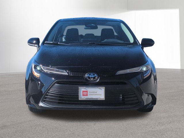 2026 Toyota Corolla LE Image 2 of 28