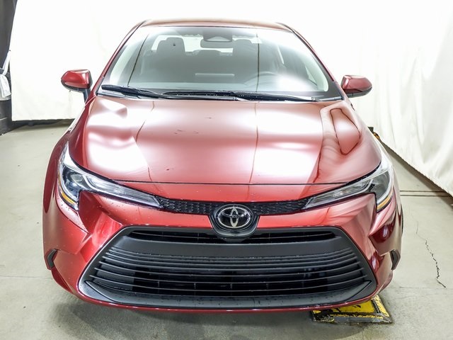 2026 Toyota Corolla LE Image 2 of 25