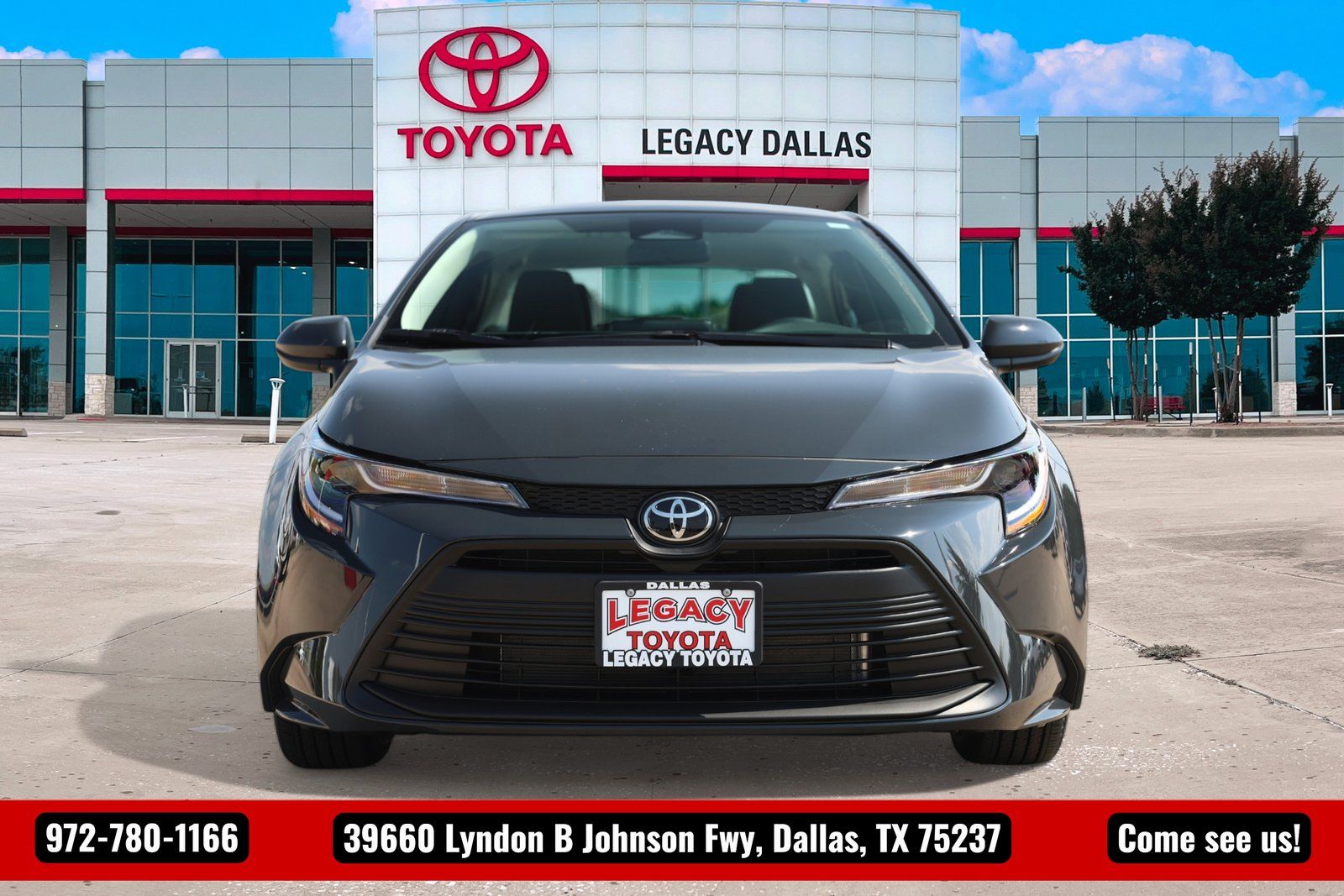 2026 Toyota Corolla LE Image 2 of 27