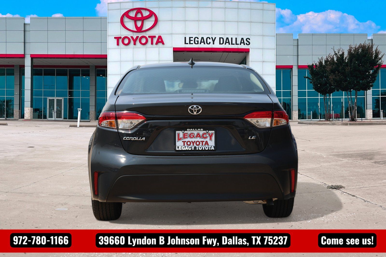 2026 Toyota Corolla LE Image 3 of 27