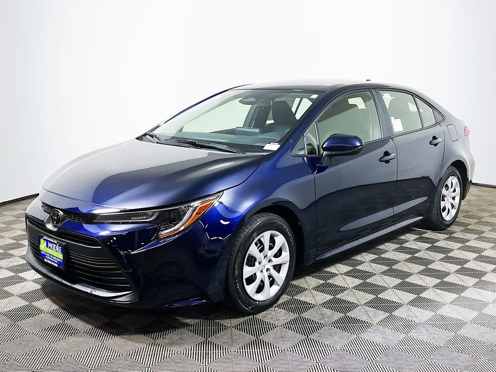 2026 Toyota Corolla LE Image 1 of 31