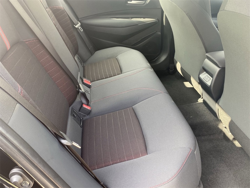 2026 Toyota Corolla SE Image 6 of 20