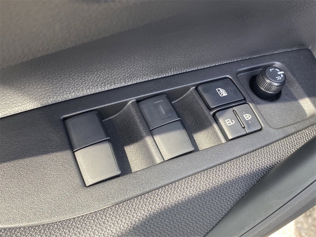 2026 Toyota Corolla SE Image 16 of 20