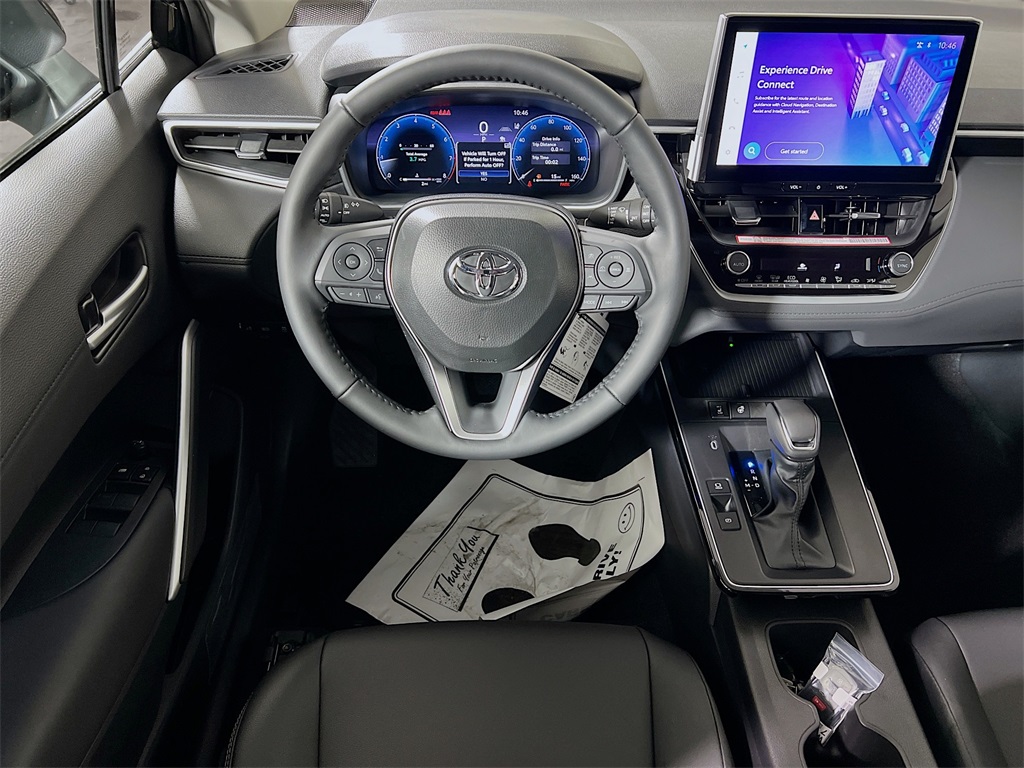 2026 Toyota Corolla Cross XLE Image 16 of 31