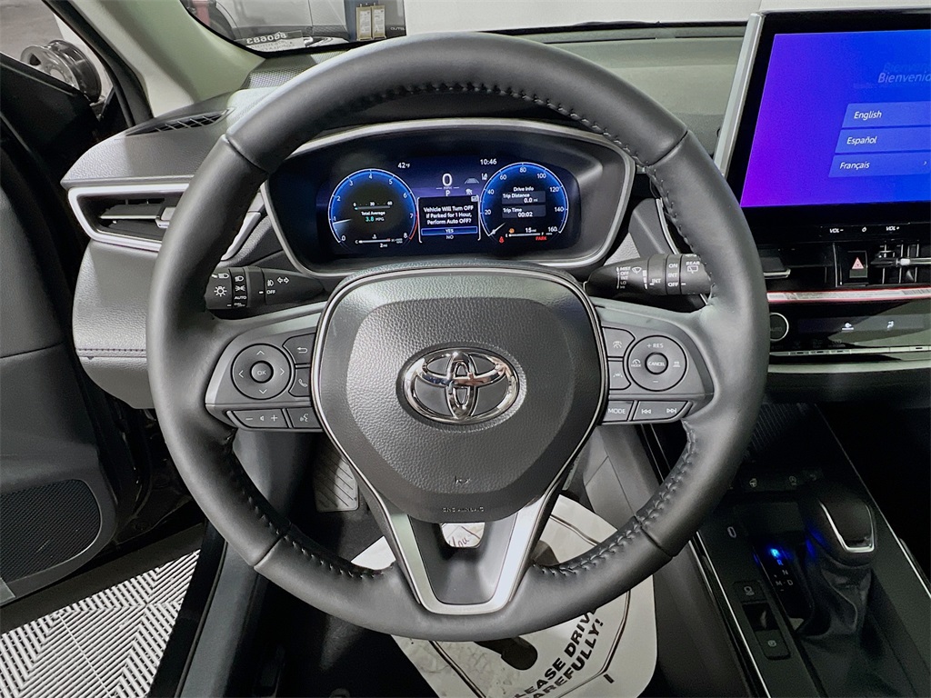 2026 Toyota Corolla Cross XLE Image 18 of 31