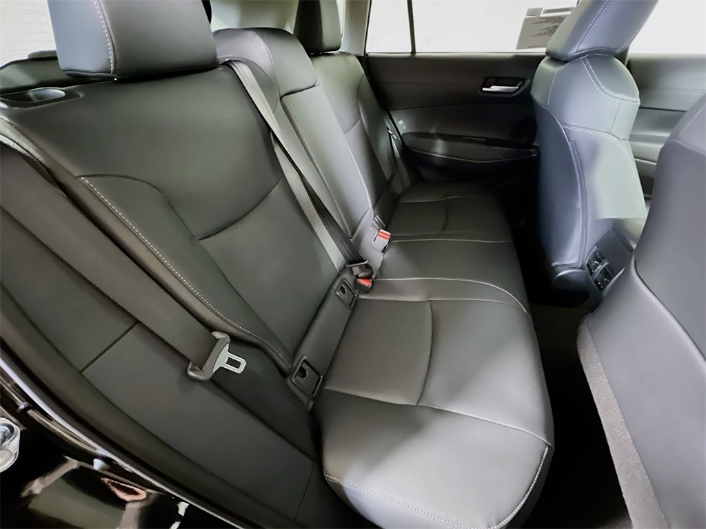 2026 Toyota Corolla Cross XLE Image 10 of 31