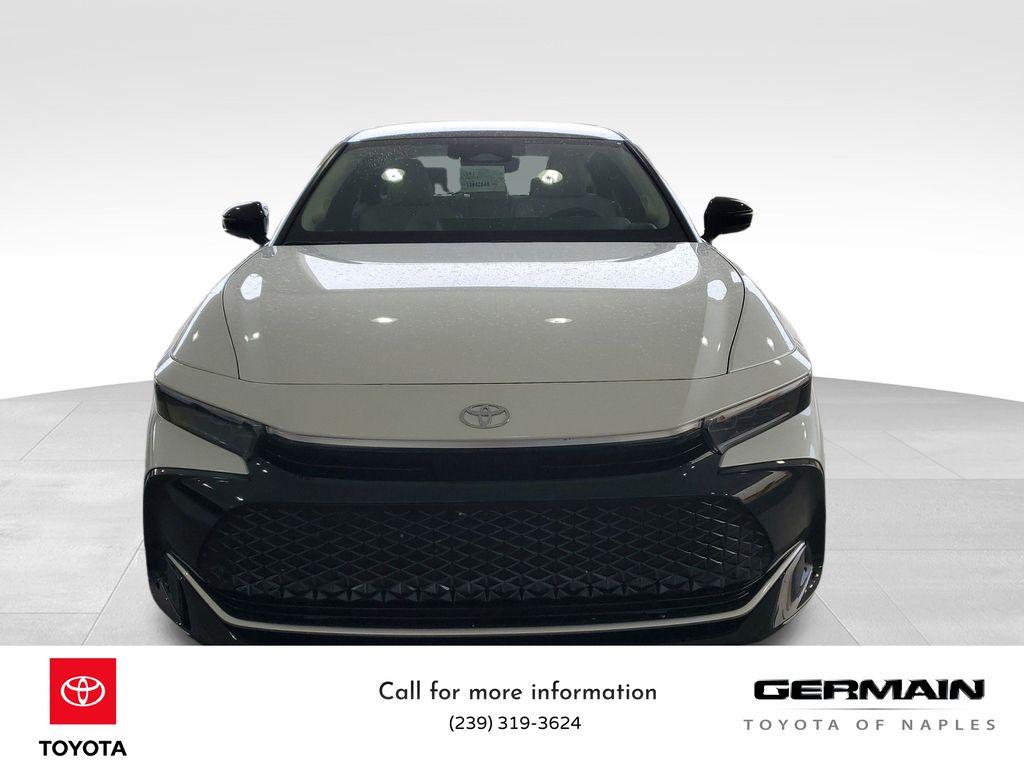 2026 Toyota Crown Limited Image 2 of 32