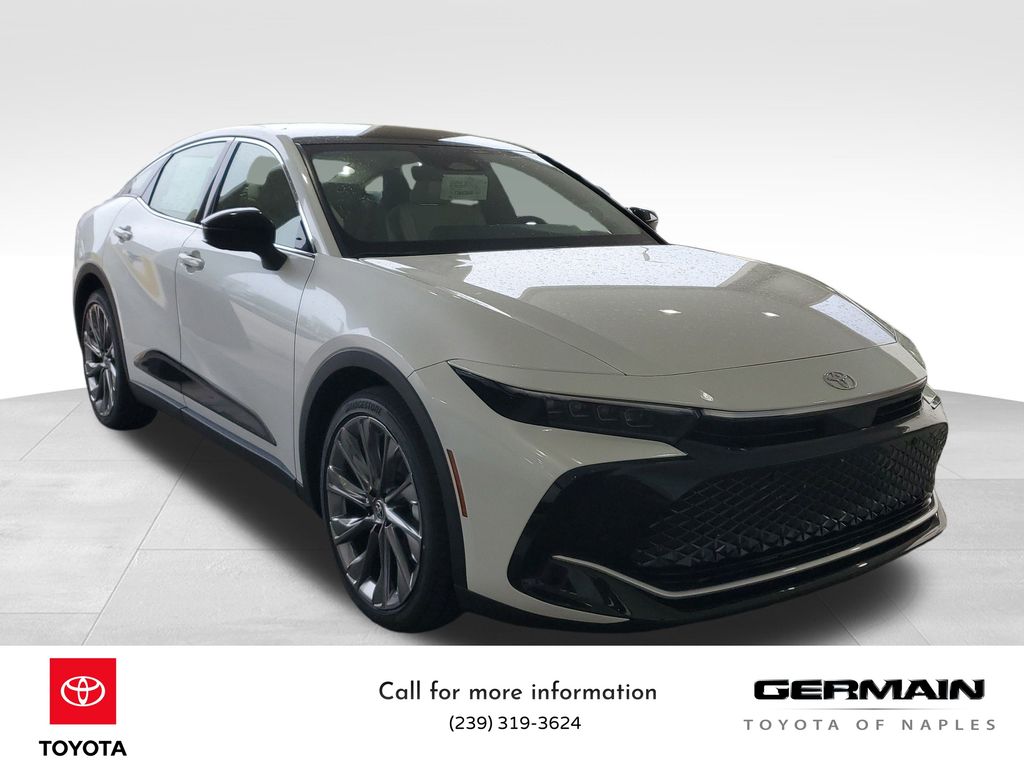 2026 Toyota Crown Limited Image 4 of 32