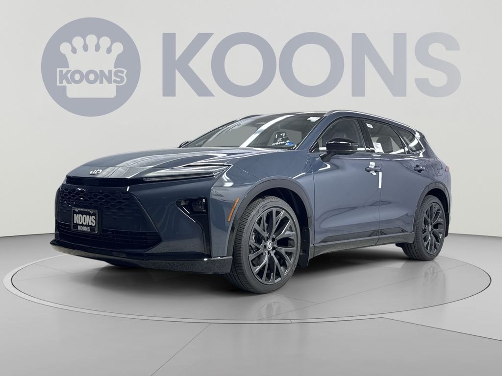 2026 Toyota Crown Signia XLE Image 1 of 39