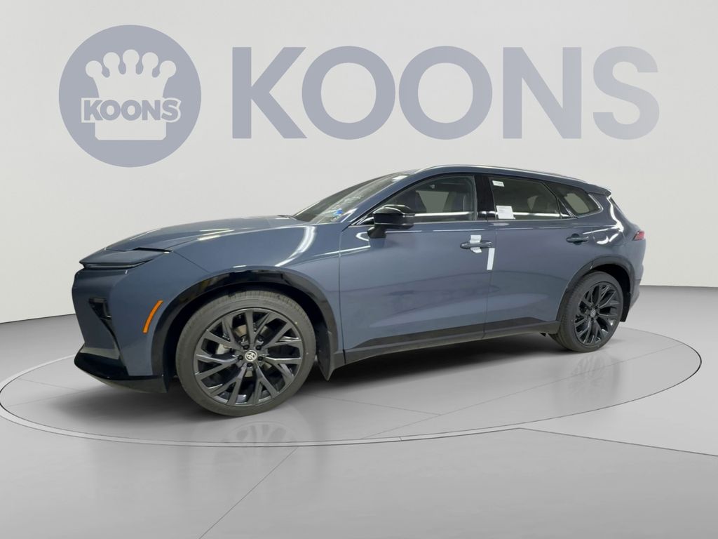2026 Toyota Crown Signia XLE Image 2 of 39
