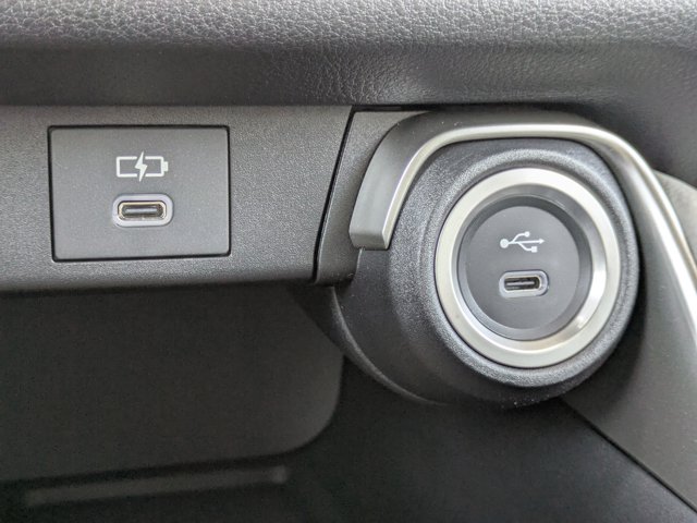 2026 Toyota Grand Highlander Limited Image 24 of 33