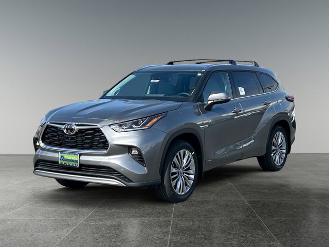 2026 Toyota Highlander Hybrid Platinum Image 1 of 36