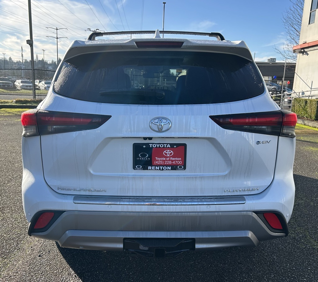2026 Toyota Highlander Hybrid Platinum Image 6 of 29