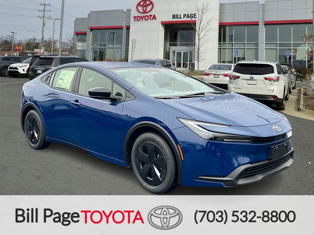 2026 Toyota Prius LE Image 2 of 27