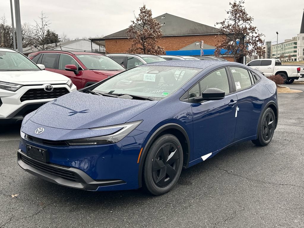2026 Toyota Prius LE Image 1 of 27