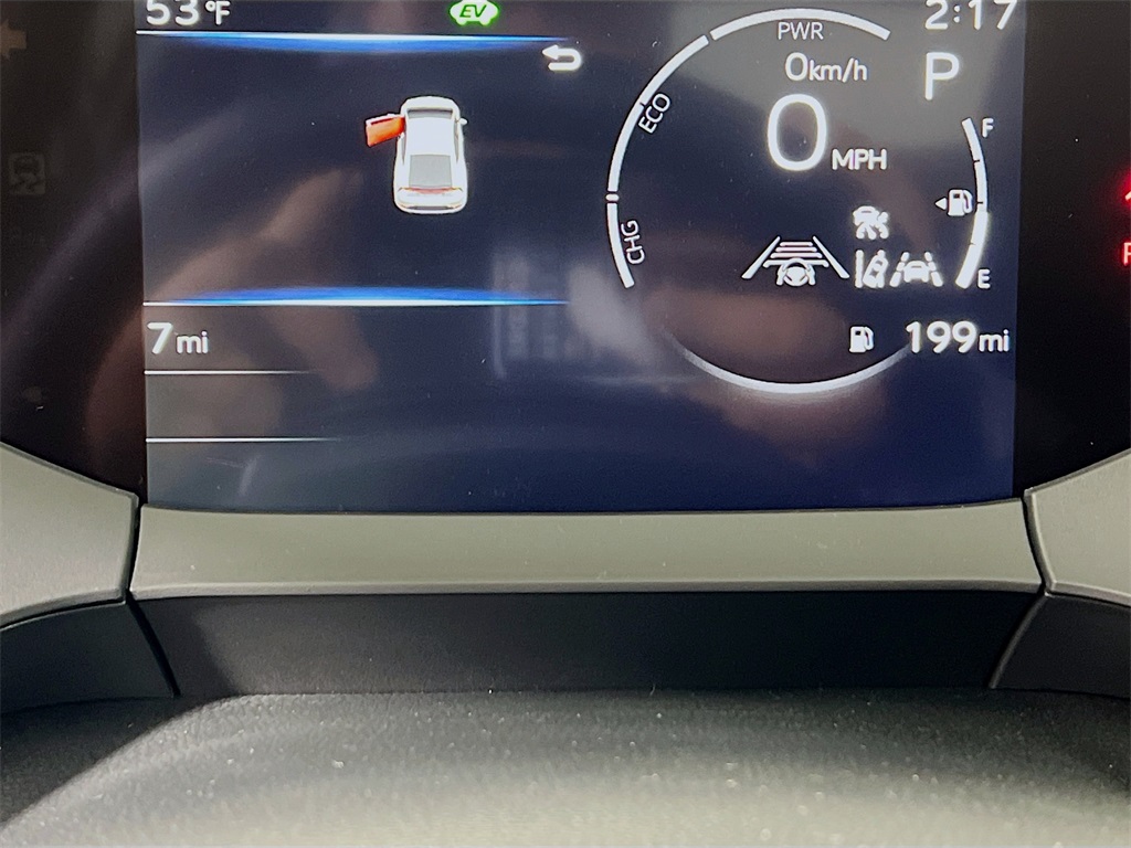 2026 Toyota Prius LE Image 18 of 33
