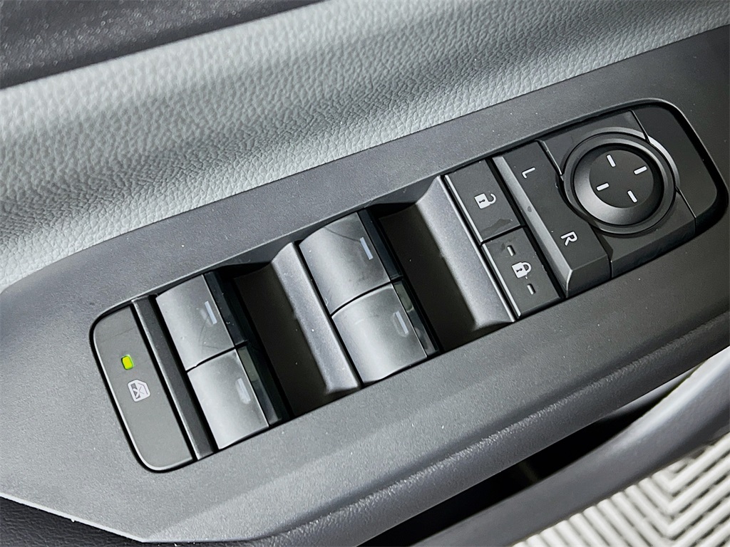 2026 Toyota Prius LE Image 31 of 33