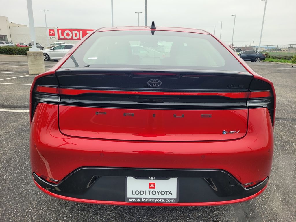 2026 Toyota Prius XLE Image 6 of 12