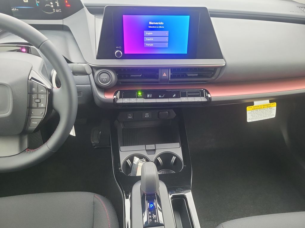 2026 Toyota Prius Plug-In Hybrid SE Image 27 of 31