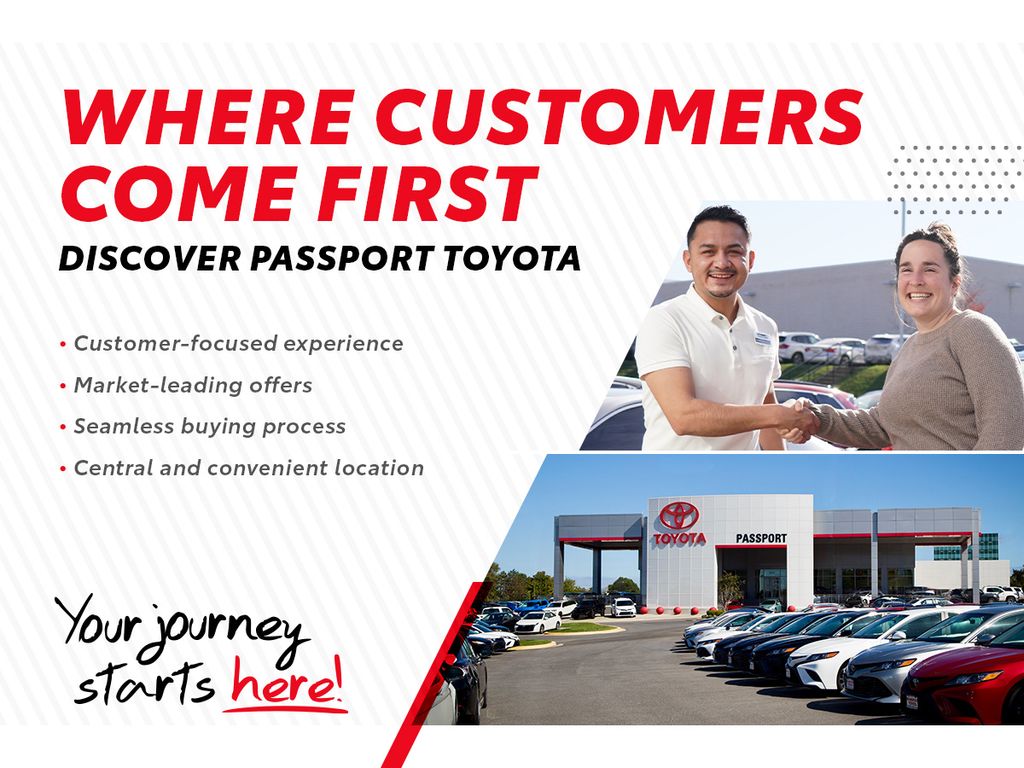 2026 Toyota Prius Plug-In Hybrid SE Image 20 of 25