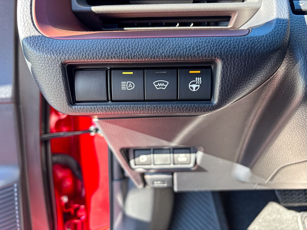 2026 Toyota Prius Plug-In Hybrid SE Image 19 of 25