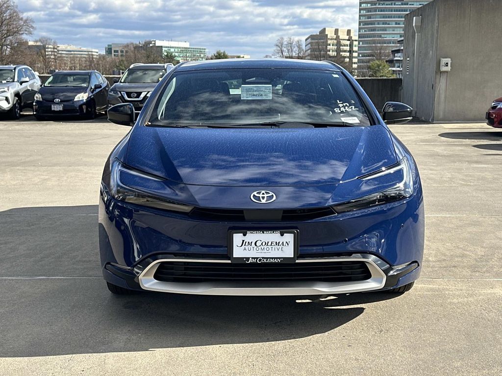 2026 Toyota Prius Plug-In Hybrid XSE Image 2 of 19