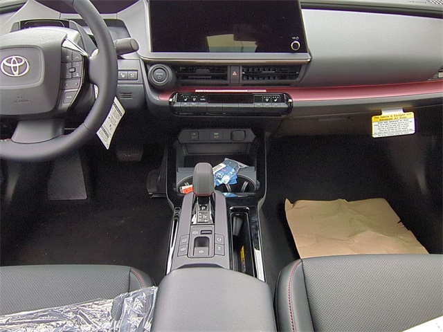 2026 Toyota Prius Plug-In Hybrid XSE Premium Image 8 of 9