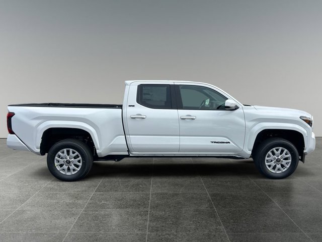 2026 Toyota Tacoma 4WD Image 3 of 36