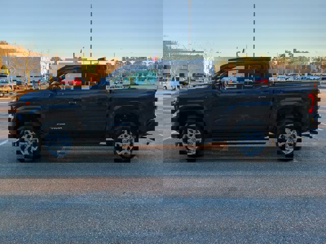 2026 Toyota Tacoma SR5 Image 9 of 27