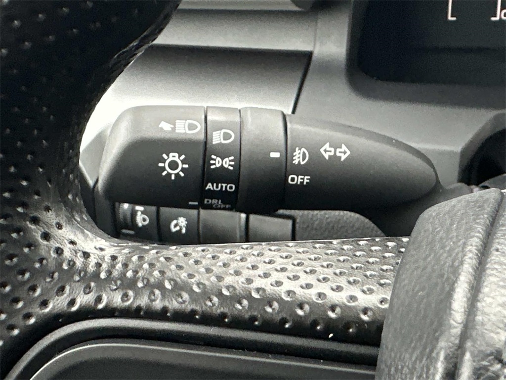 2026 Toyota Tacoma SR5 Image 24 of 31