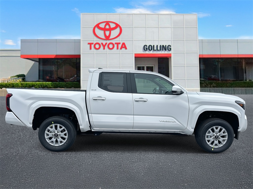 2026 Toyota Tacoma SR5 Image 3 of 31