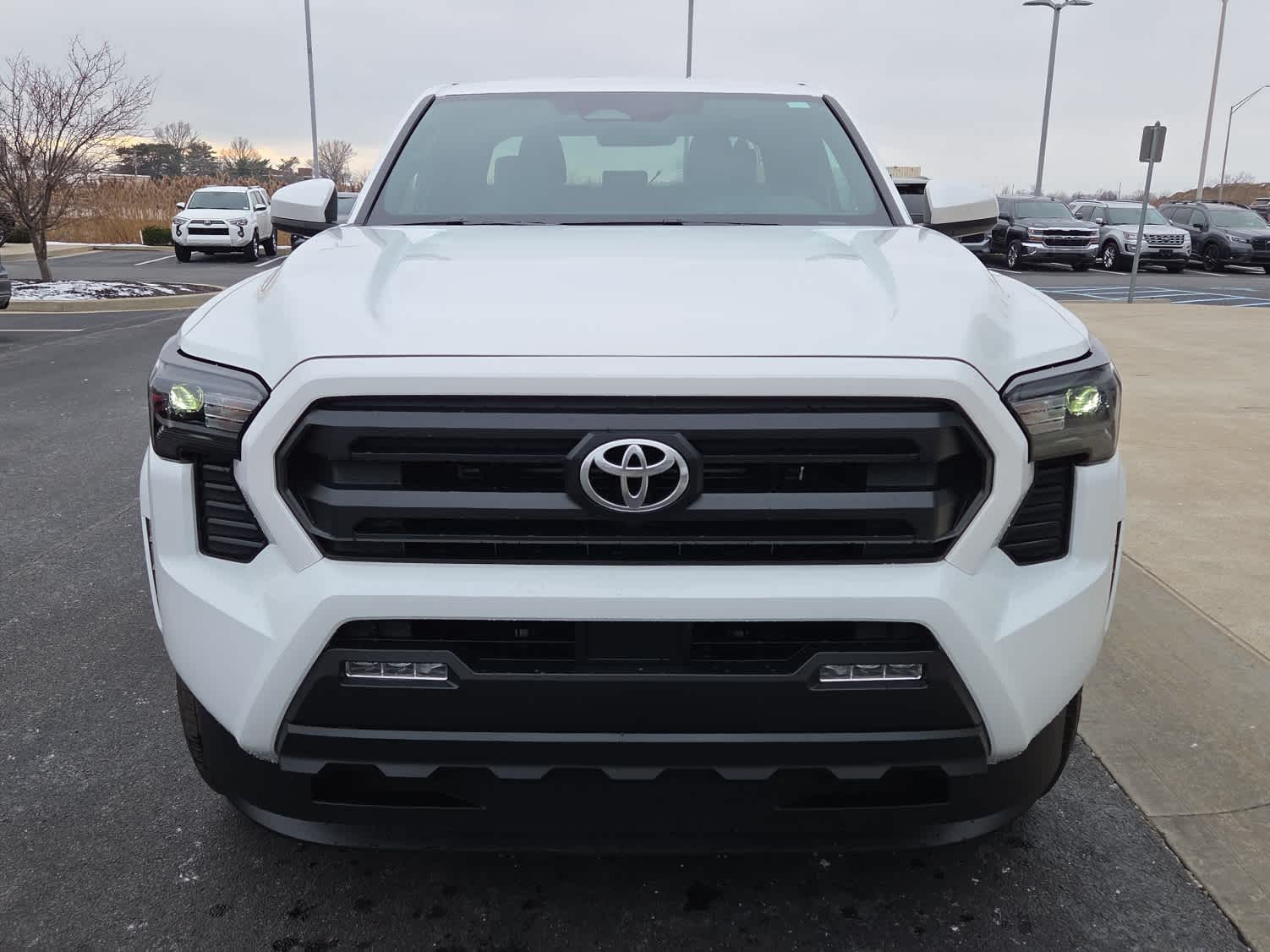 2026 Toyota Tacoma SR5 Image 2 of 41