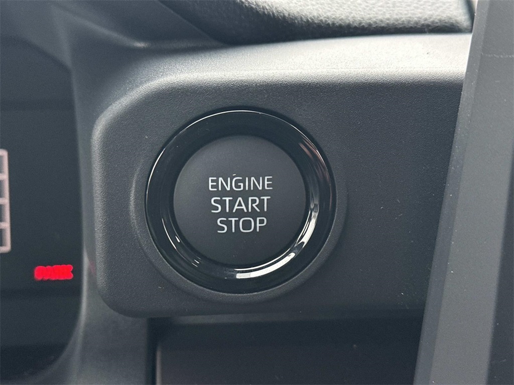 2026 Toyota Tacoma SR5 Image 22 of 31