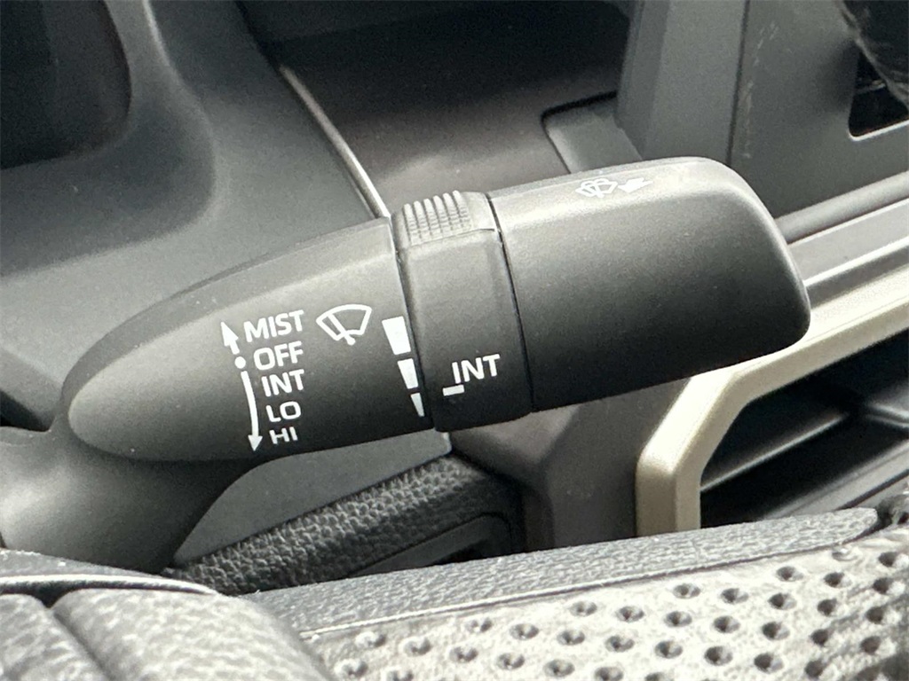 2026 Toyota Tacoma SR5 Image 26 of 31