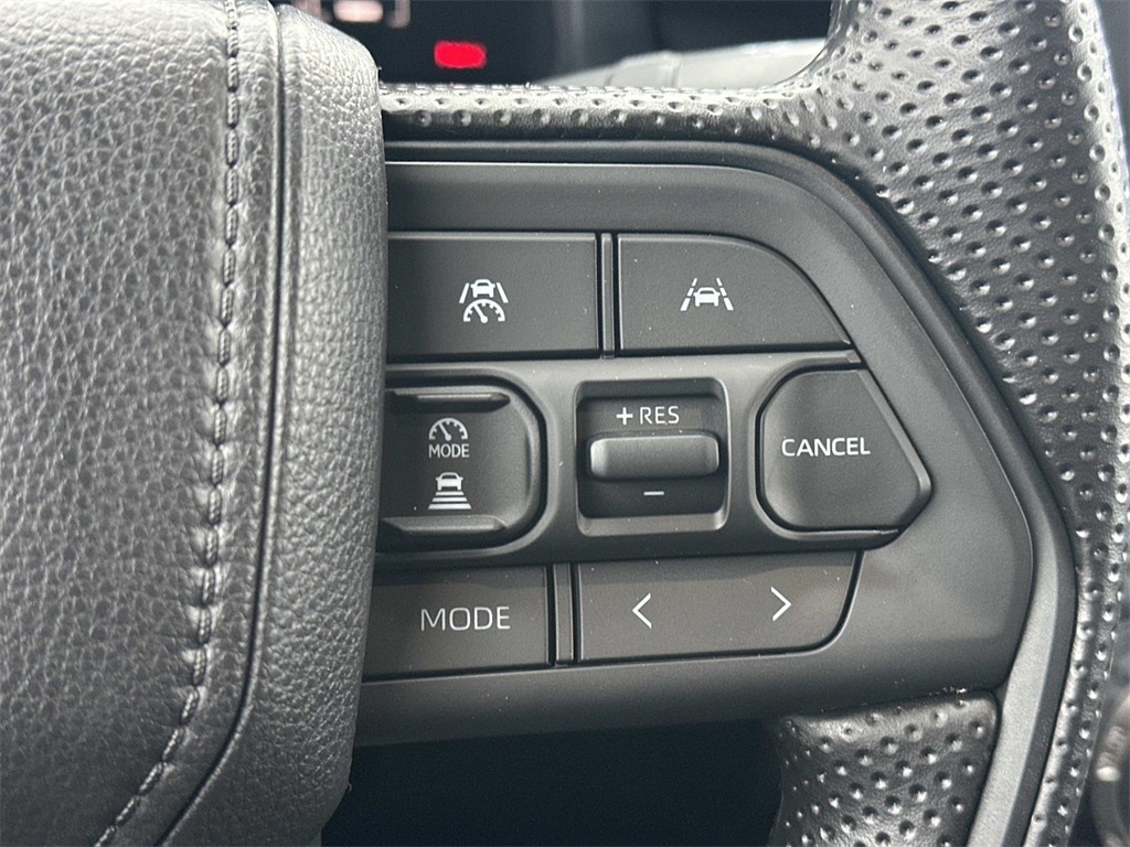 2026 Toyota Tacoma SR5 Image 25 of 31