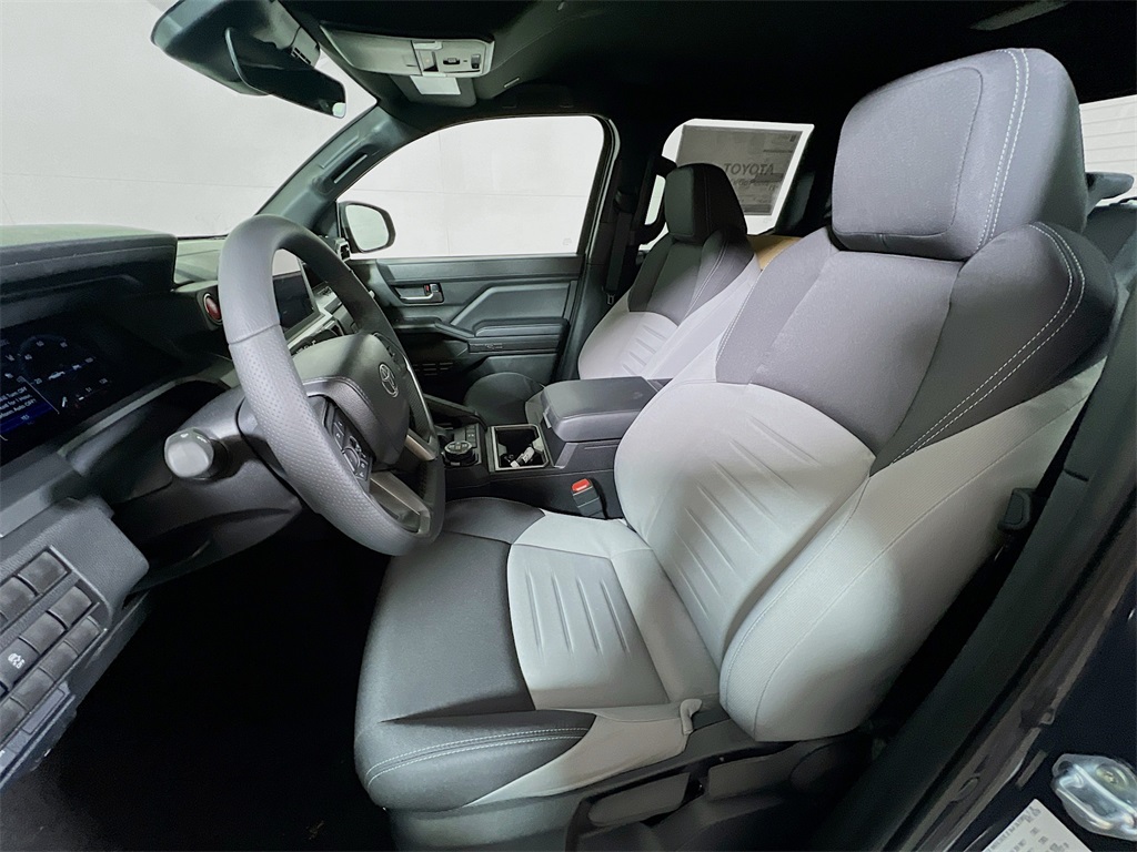 2026 Toyota Tacoma 4WD Image 13 of 31
