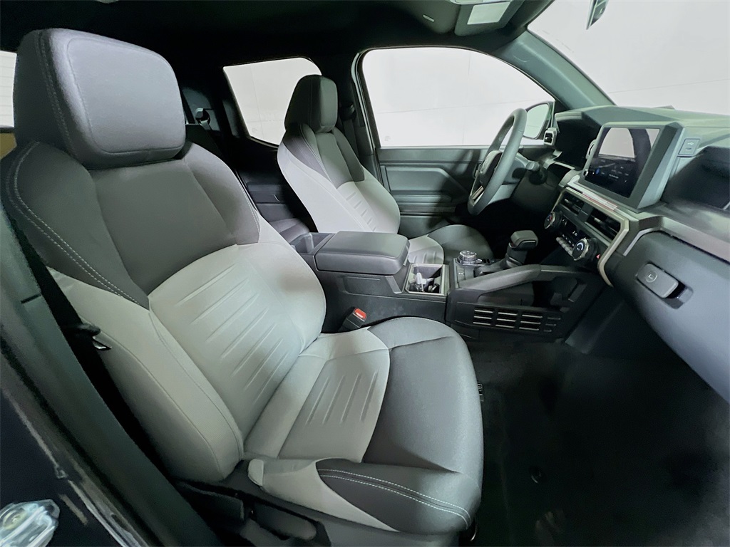 2026 Toyota Tacoma 4WD Image 11 of 31