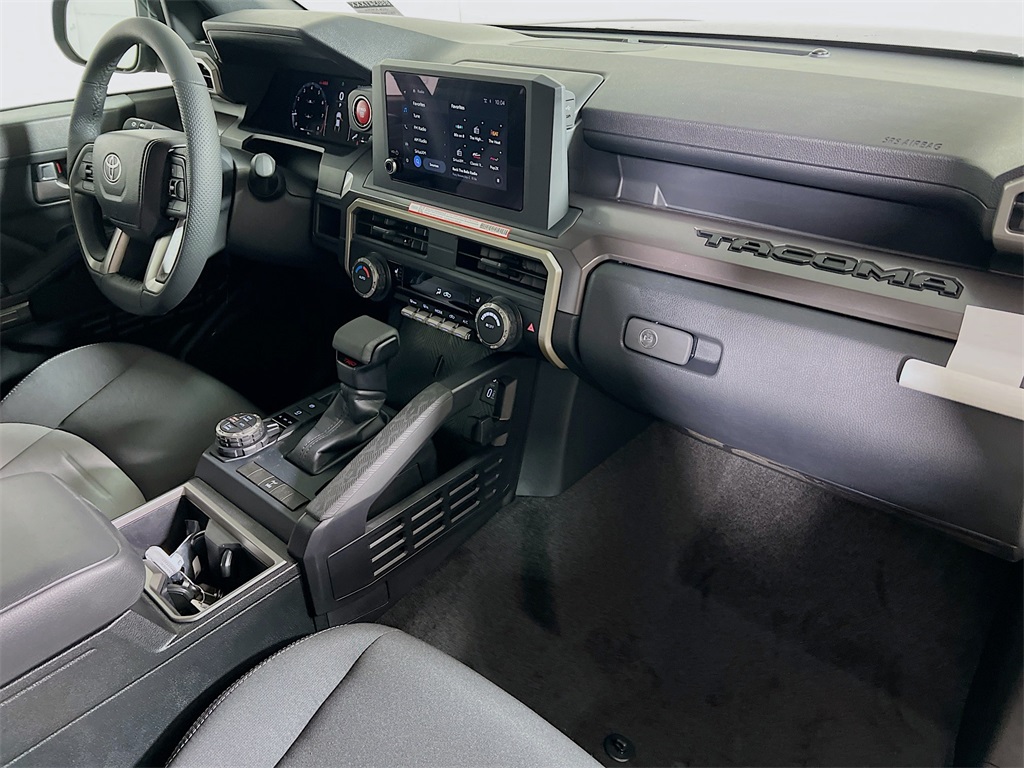 2026 Toyota Tacoma 4WD Image 15 of 31