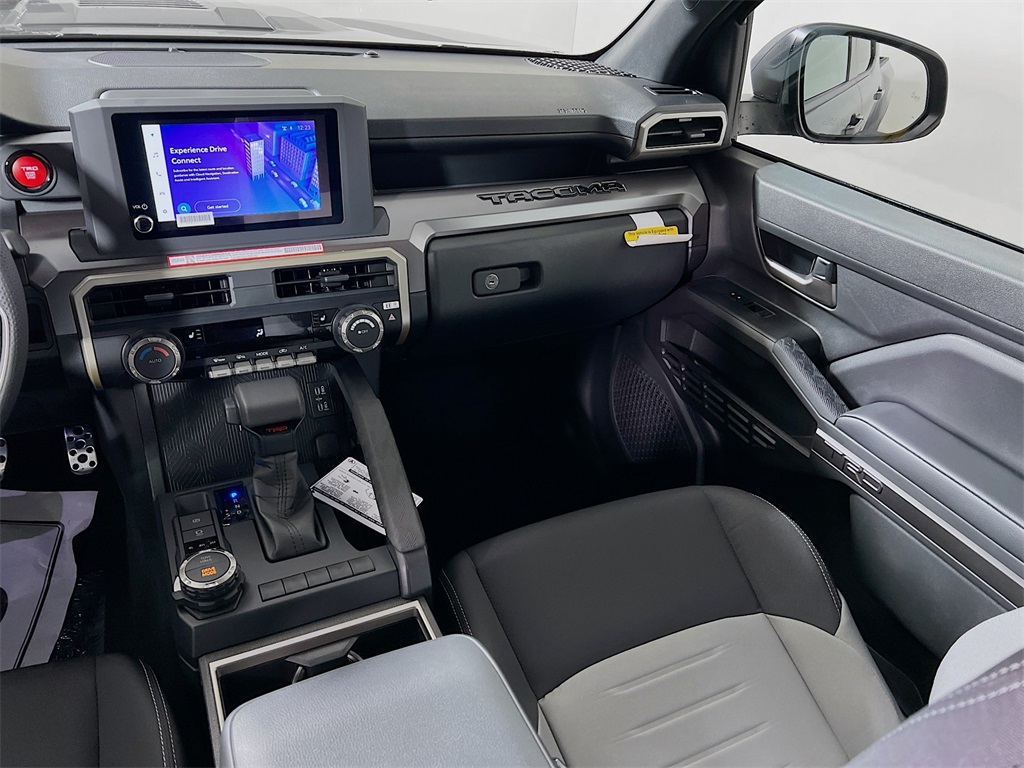 2026 Toyota Tacoma TRD Sport Image 30 of 31