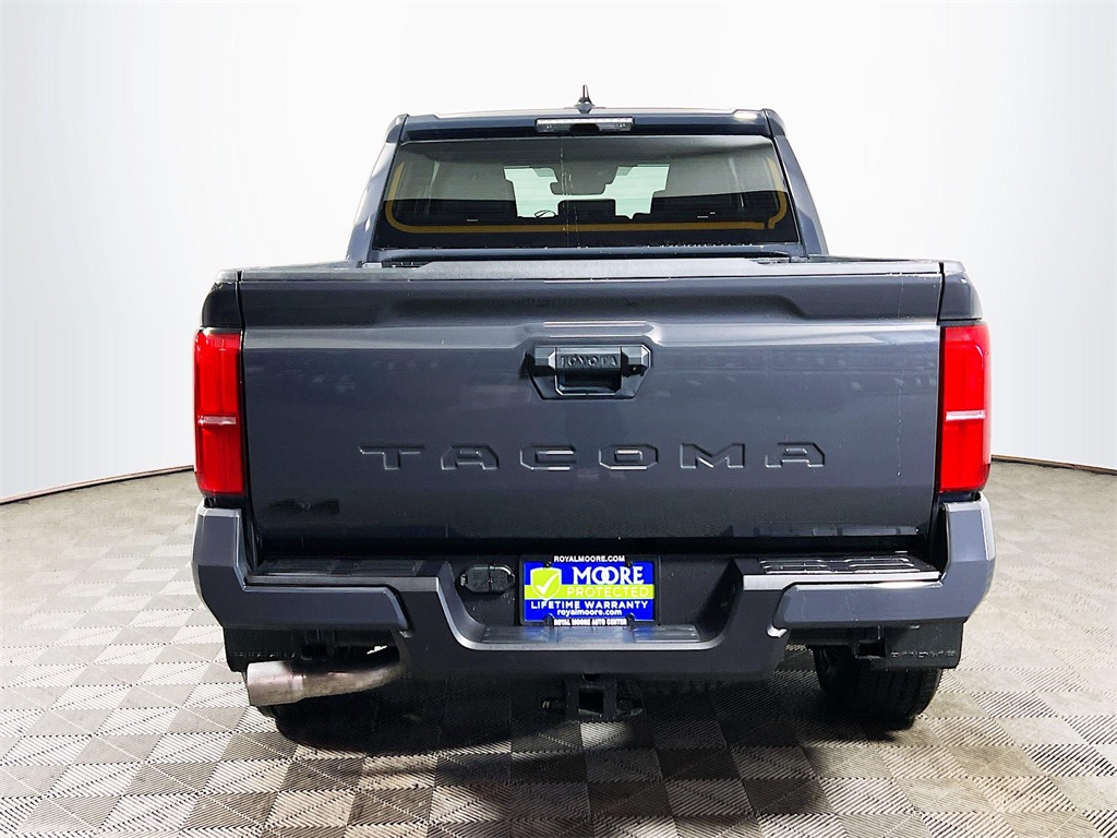 2026 Toyota Tacoma TRD Sport Image 6 of 31