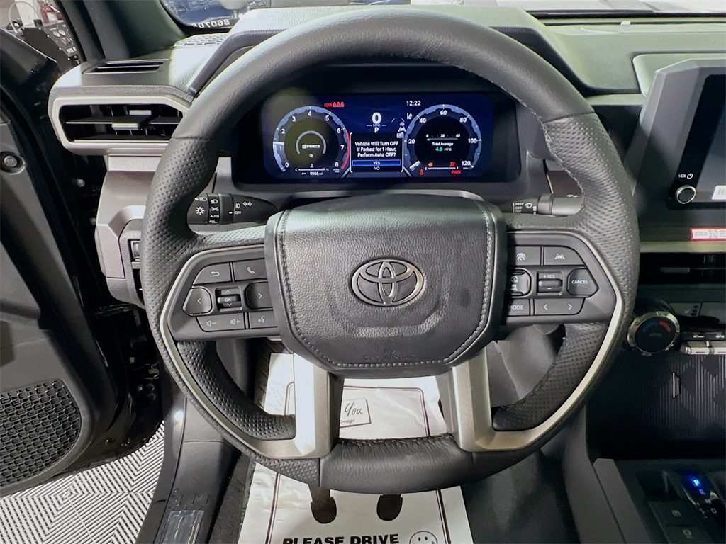 2026 Toyota Tacoma TRD Sport Image 18 of 31