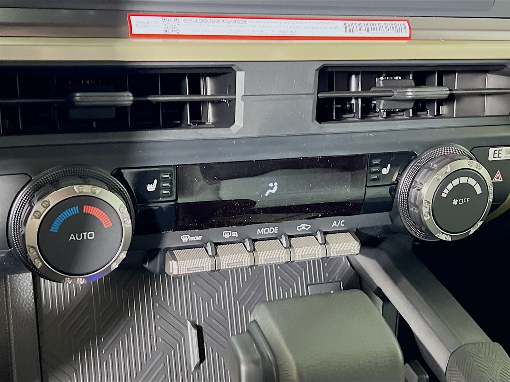 2026 Toyota Tacoma TRD Sport Image 17 of 31