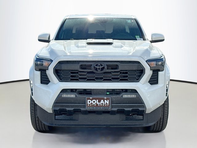 2026 Toyota Tacoma TRD Sport Image 2 of 38