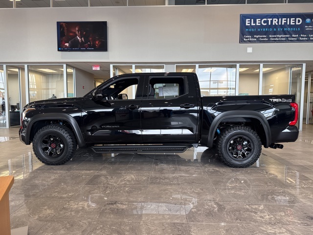 2026 Toyota Tundra SR5 Image 4 of 15