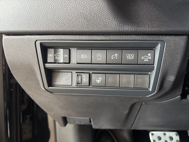 2026 Toyota Tundra SR5 Image 14 of 15