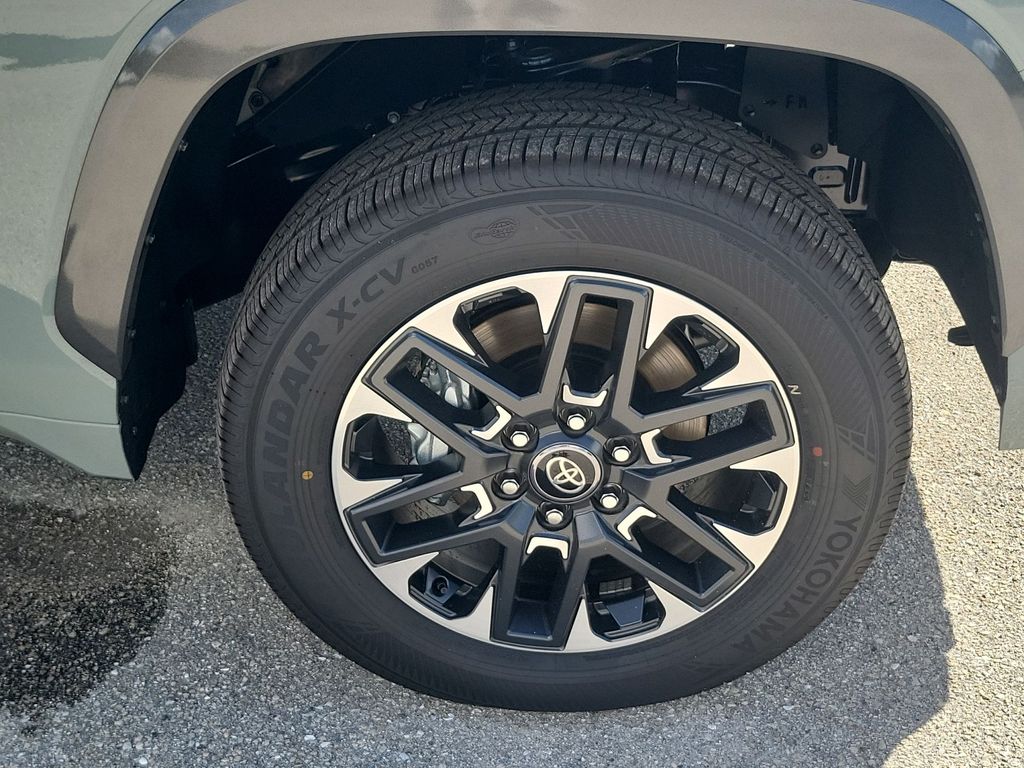 2026 Toyota Tundra Limited Image 12 of 49